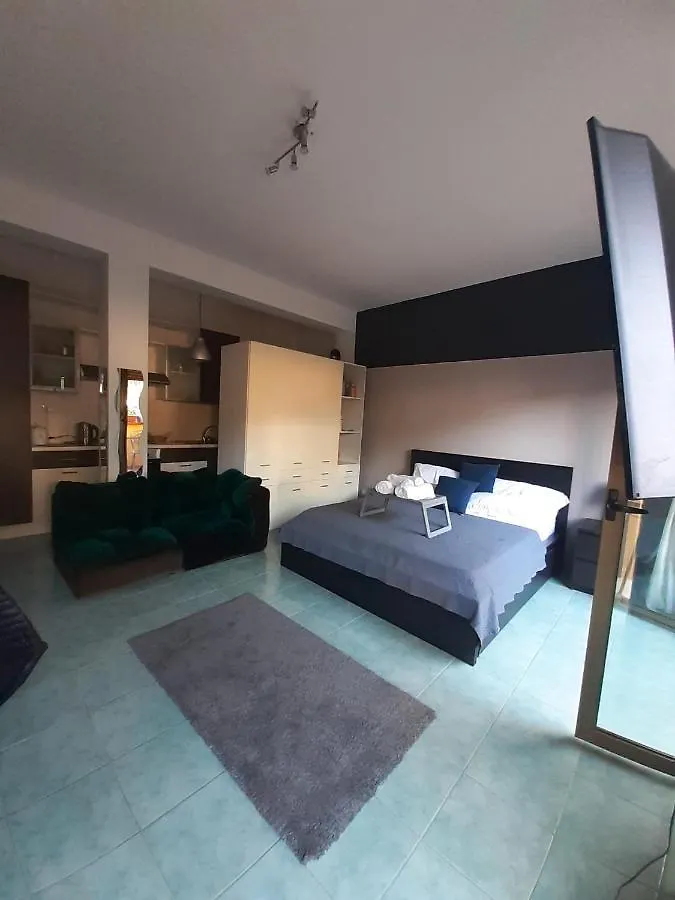 Studio Garden Taormina Center Special Place For Digital Nomad More Stay Less Pay Contact Us 0 0 3 9 3 4 9 1 0 2 6 1 6 1 0*,
