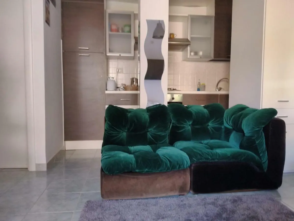 Studio Garden Taormina Center Special Place For Digital Nomad More Stay Less Pay Contact Us 0 0 3 9 3 4 9 1 0 2 6 1 6 1 0*,  이탈리아